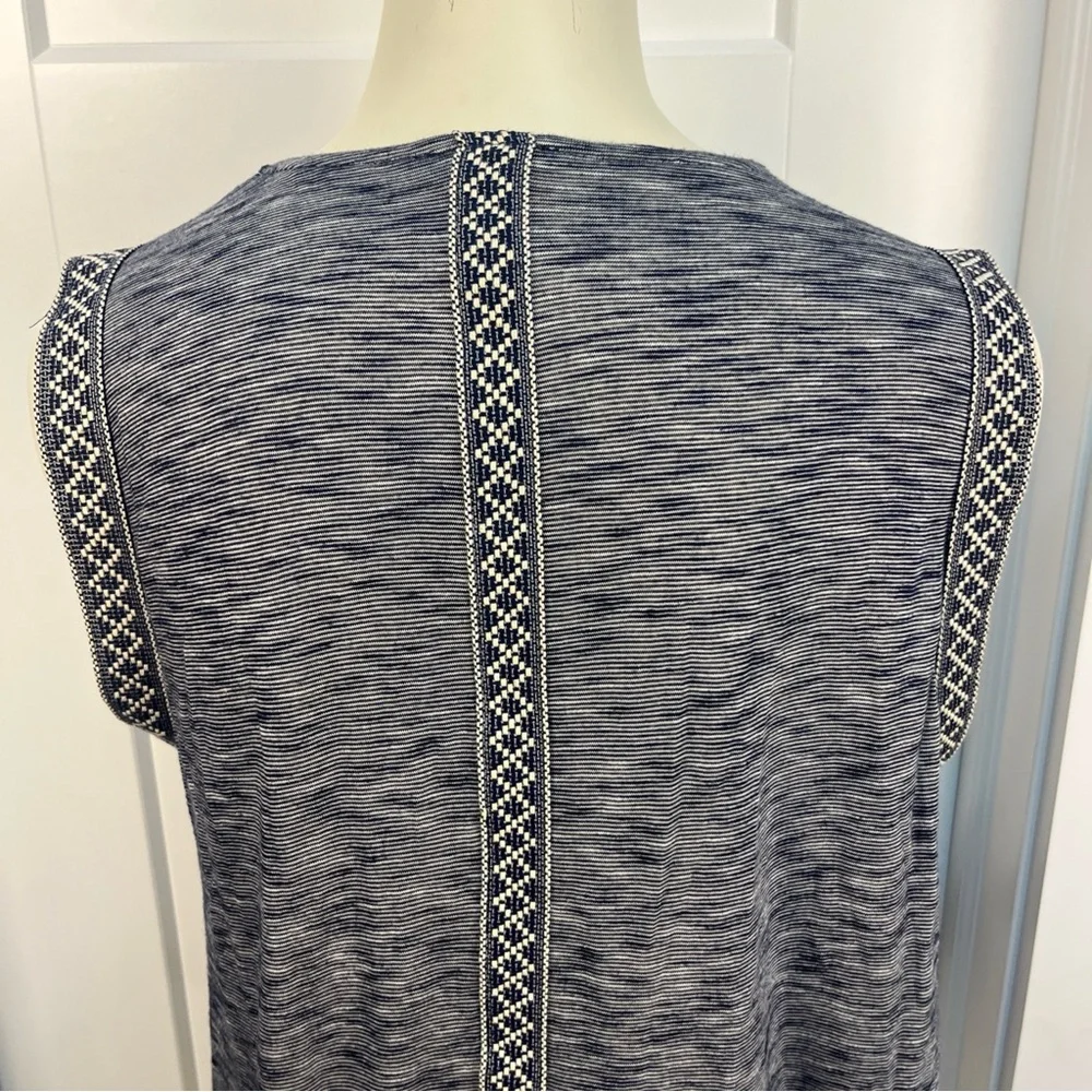 W5 Women’s Navy Blue White Sleeveless Scoop Neck‎ Tank Top Blouse Size Large